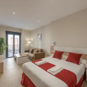 pinar-malaga-centro-c-alvarez.hotelsinnerja.org/